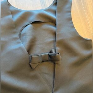 Divided Dress with Open back & Bow Accent